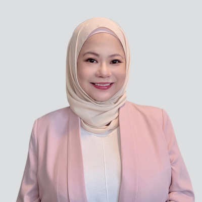 Nora Jasmine Lai - grey background Nora Jasmine Lai - grey background